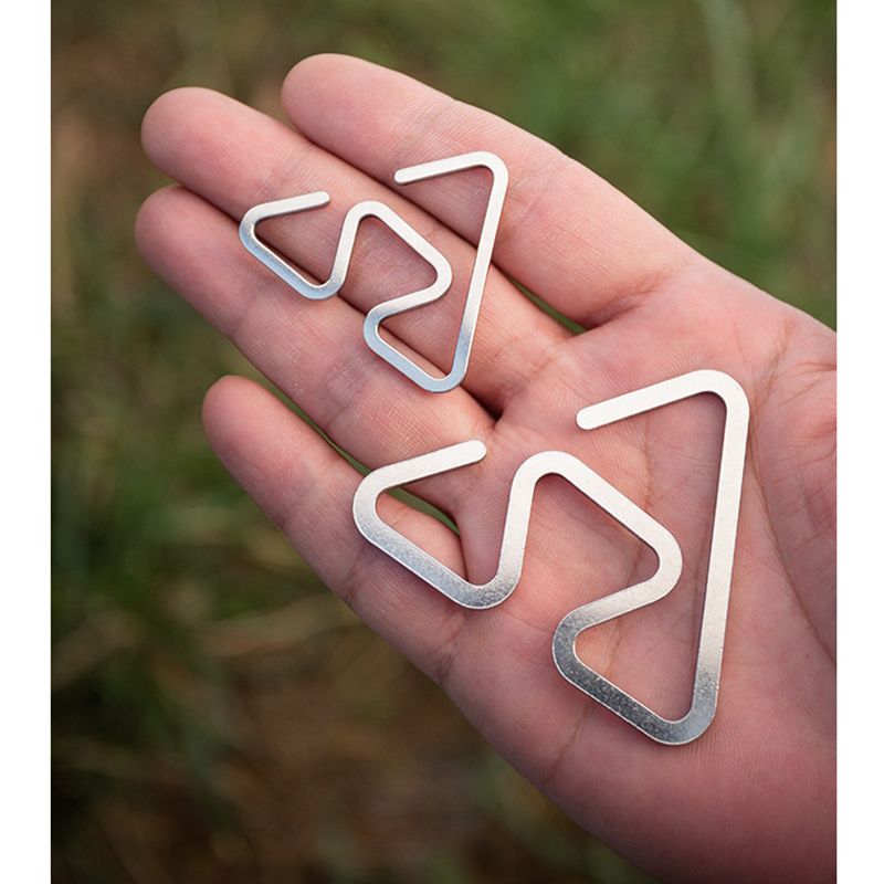 Gancio integrato multifunziona - Camping Cooking Hanger recensione e prezzo