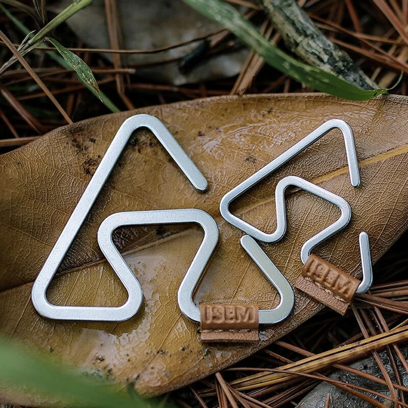 Gancio integrato multifunziona - Camping Cooking Hanger recensione e prezzo